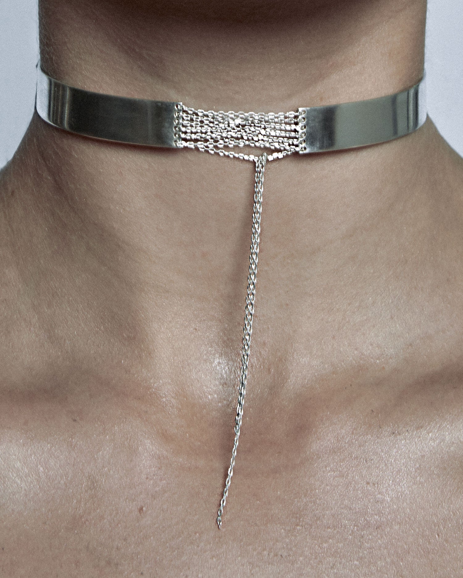 TIED BAND CHOKER