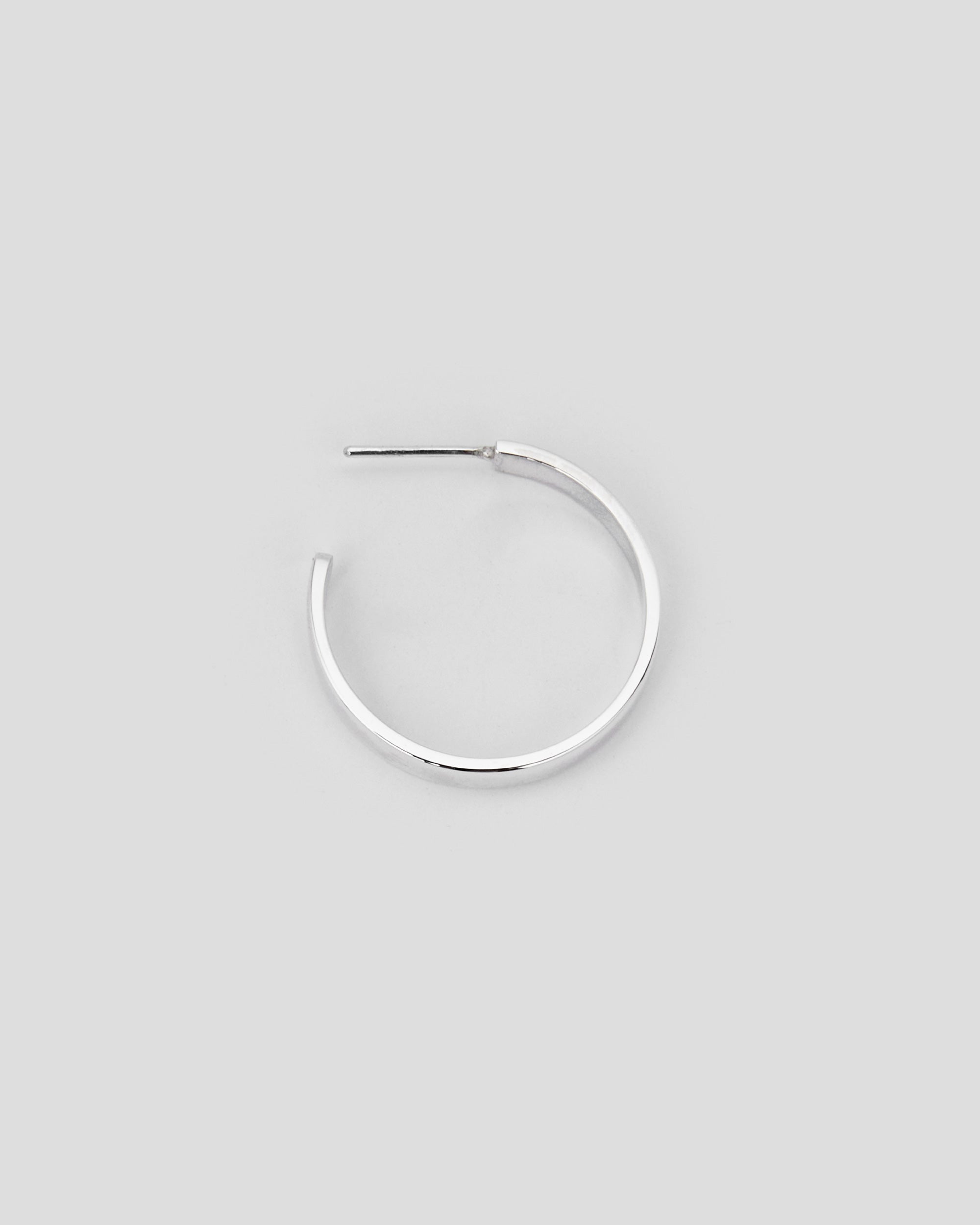 BAND HOOP EARRING